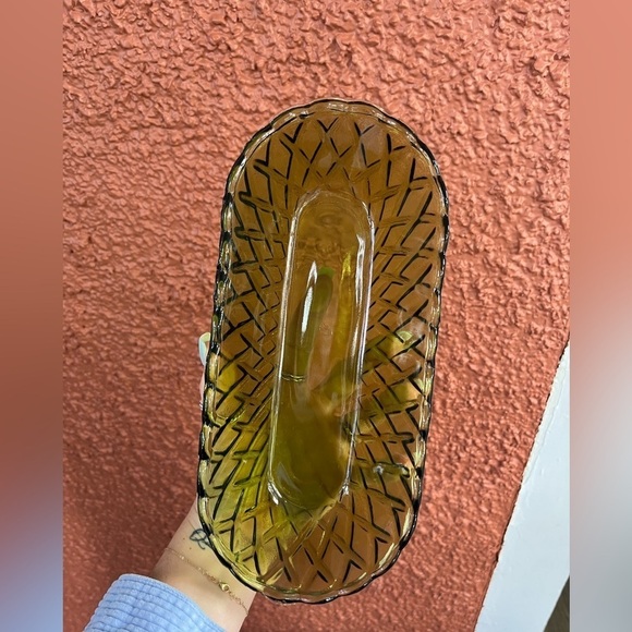 Vintage Avocado Green Rectangle Dish by Indiana Glass Basket Weave Pattern - Picture 3 of 8